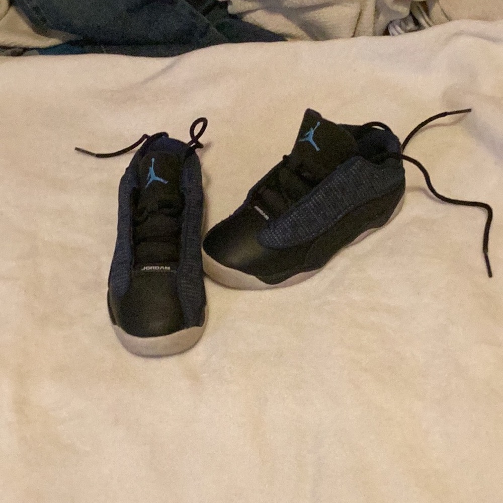 Jordans, Navy blue and black